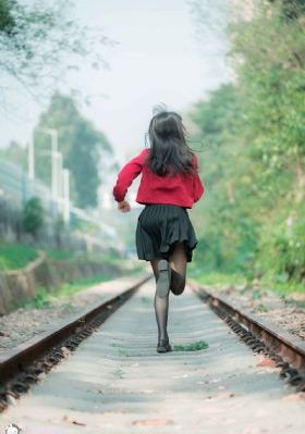 欧美服装的特点是什么_BD英语电影完整版